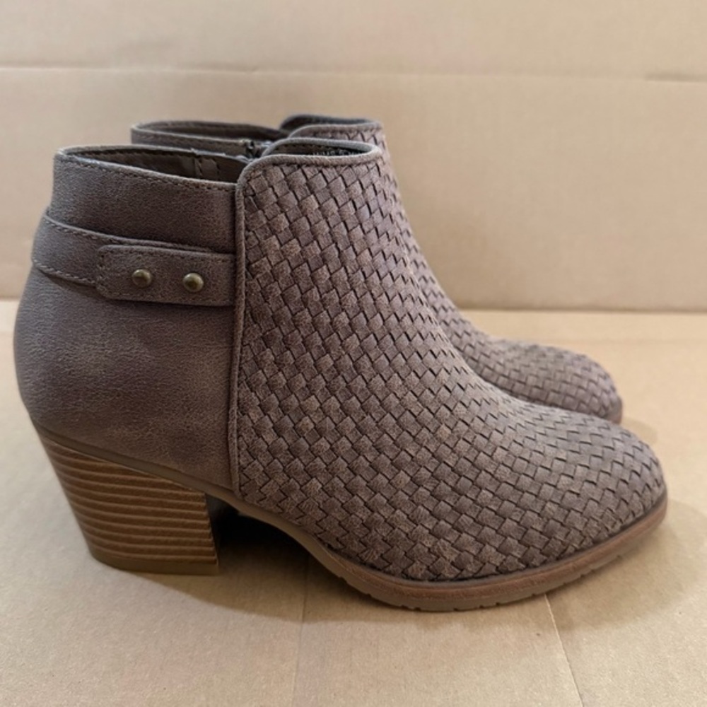 Sonoma Woven Gray Ankle Booties
